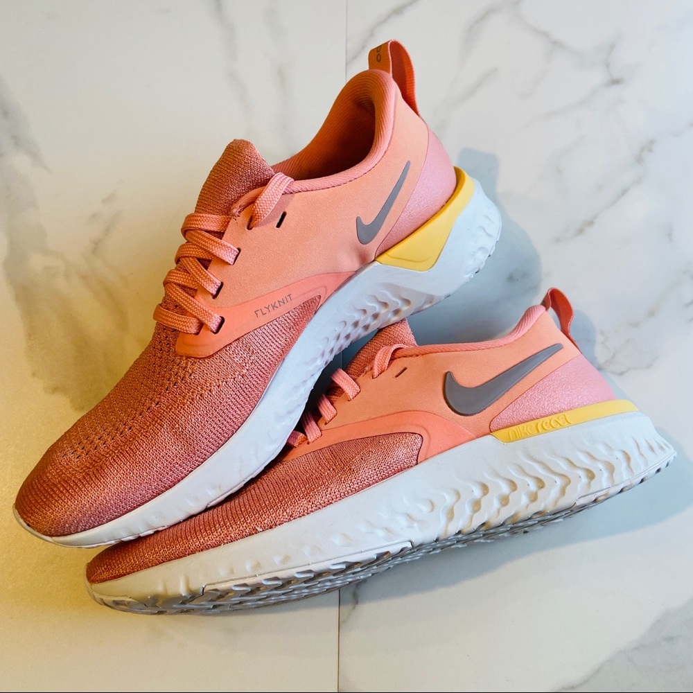 NWT Nike odyssey react flyknit running shoes - Picture 4 of 7